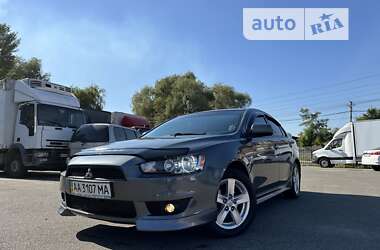 Седан Mitsubishi Lancer 2009 в Киеве