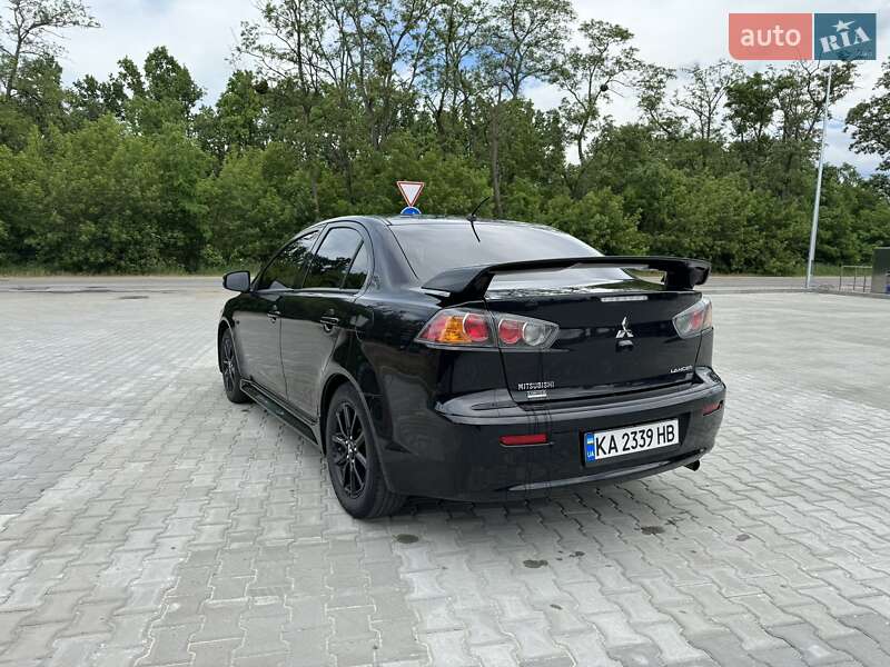 Седан Mitsubishi Lancer 2017 в Одесі