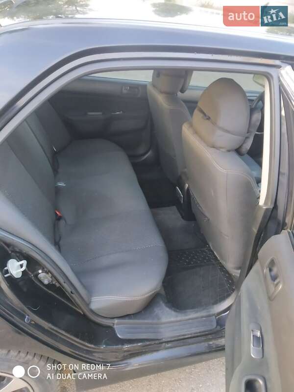 Седан Mitsubishi Lancer 2006 в Кривом Роге