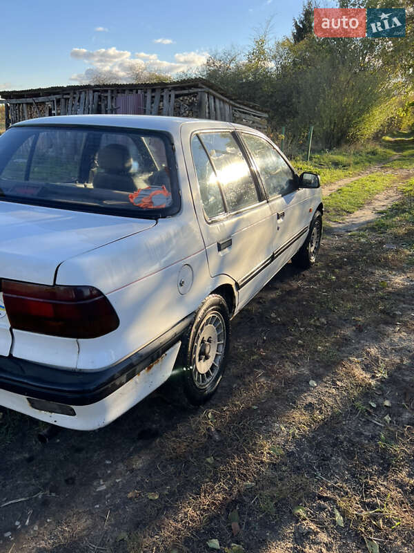 Седан Mitsubishi Lancer 1991 в Любомле
