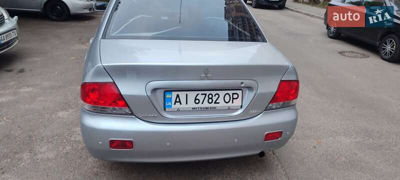 Седан Mitsubishi Lancer 2007 в Киеве