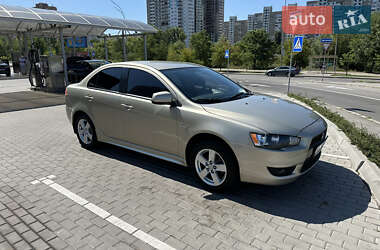 Седан Mitsubishi Lancer 2008 в Киеве