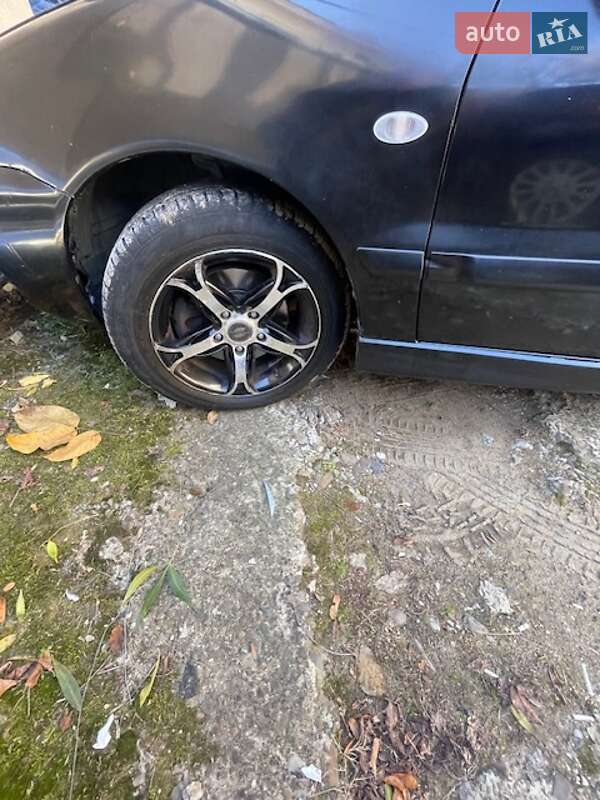 Седан Mitsubishi Lancer 2005 в Чернівцях