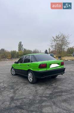 Лифтбек Mitsubishi Lancer 1993 в 