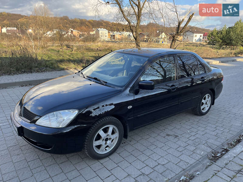Седан Mitsubishi Lancer 2006 в Львове