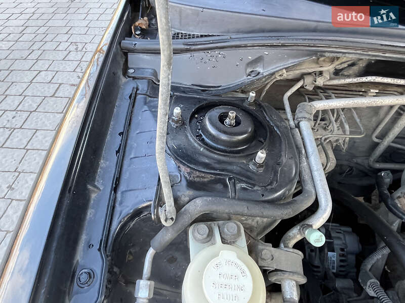 Седан Mitsubishi Lancer 2006 в Львове