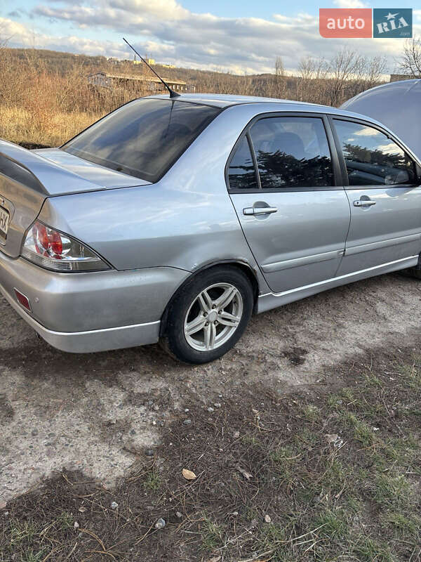 Седан Mitsubishi Lancer 2005 в Балті