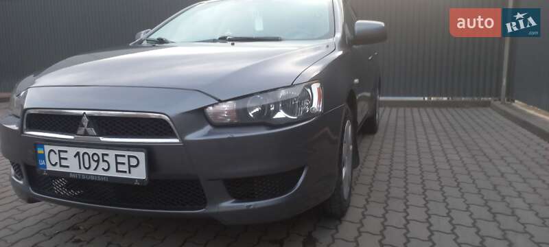 Седан Mitsubishi Lancer 2011 в Черновцах