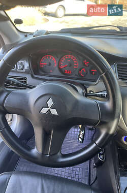 Седан Mitsubishi Lancer 2009 в Львові