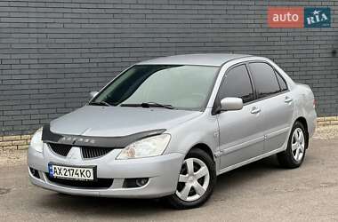 Седан Mitsubishi Lancer 2004 в Харькове