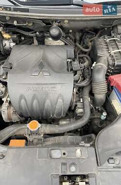 Седан Mitsubishi Lancer 2011 в 