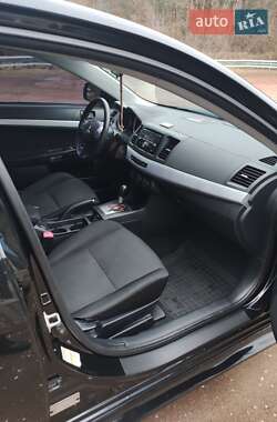 Седан Mitsubishi Lancer 2011 в 