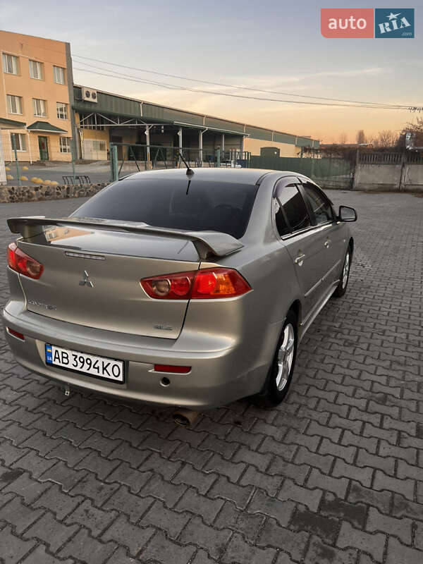 Седан Mitsubishi Lancer 2008 в Виннице