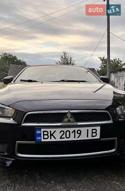 Седан Mitsubishi Lancer 2008 в Гощі