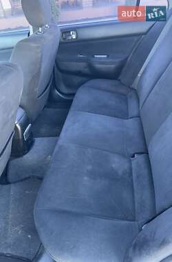Седан Mitsubishi Lancer 2004 в 