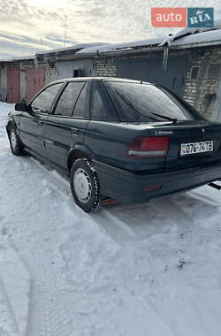 Седан Mitsubishi Lancer 1993 в Львове