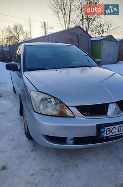 Седан Mitsubishi Lancer 2004 в Львове