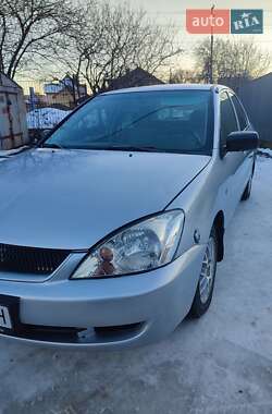 Седан Mitsubishi Lancer 2004 в Львове