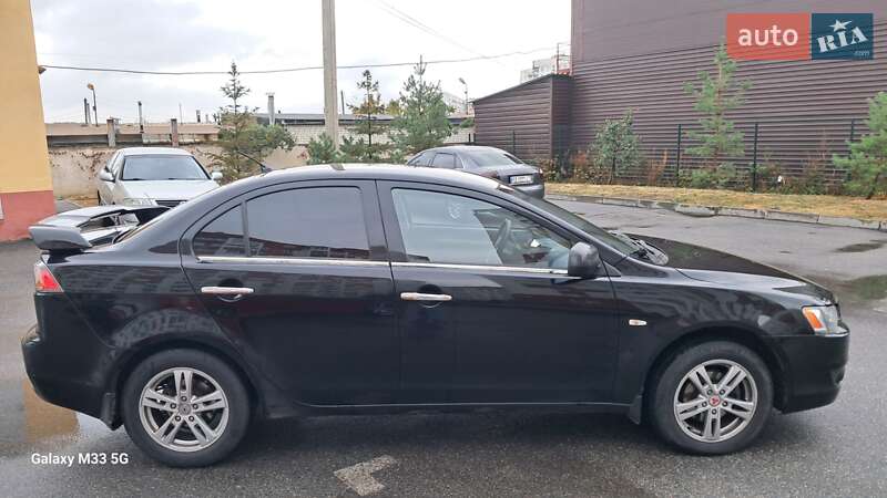 Седан Mitsubishi Lancer 2010 в Харькове