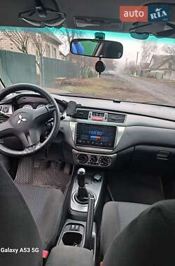 Седан Mitsubishi Lancer 2006 в Дмитрівці