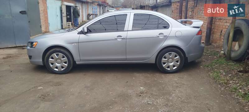Седан Mitsubishi Lancer 2010 в Первомайске