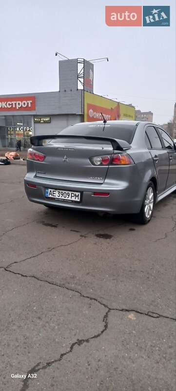 Седан Mitsubishi Lancer 2016 в Кривом Роге