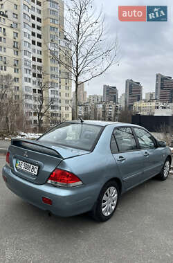 Седан Mitsubishi Lancer 2006 в Киеве