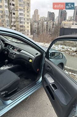 Седан Mitsubishi Lancer 2006 в Киеве