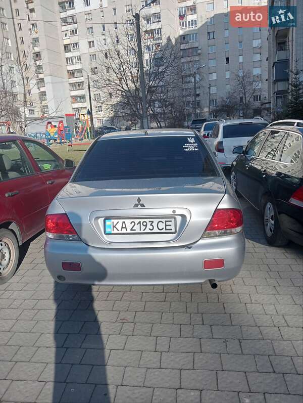 Седан Mitsubishi Lancer 2006 в Львове