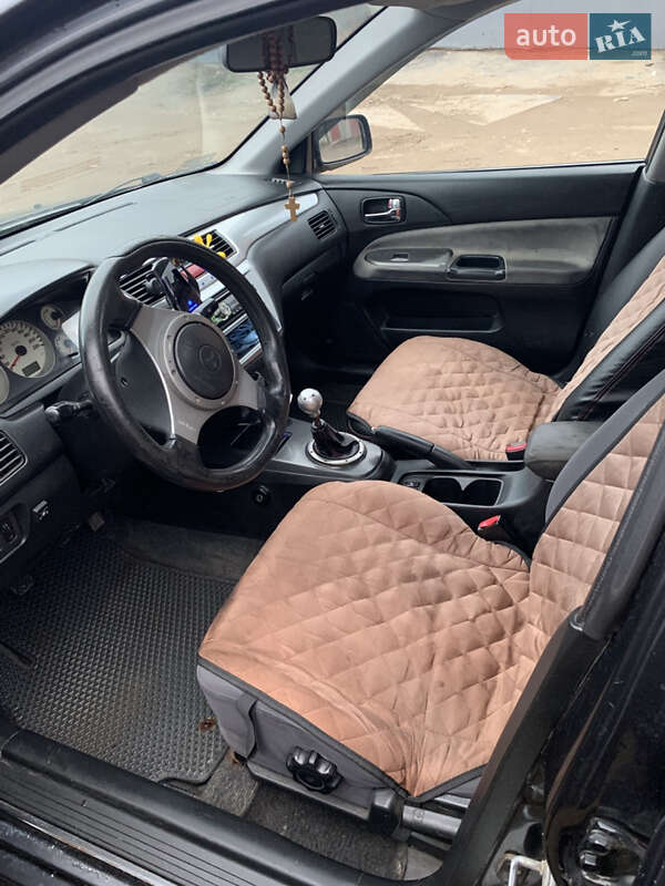 Седан Mitsubishi Lancer 2004 в Золочеве