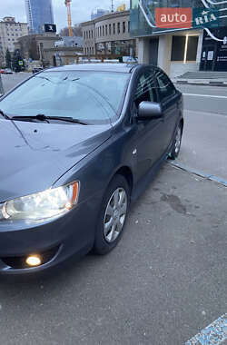 Седан Mitsubishi Lancer 2011 в 