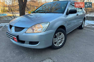 Седан Mitsubishi Lancer 2004 в Києві