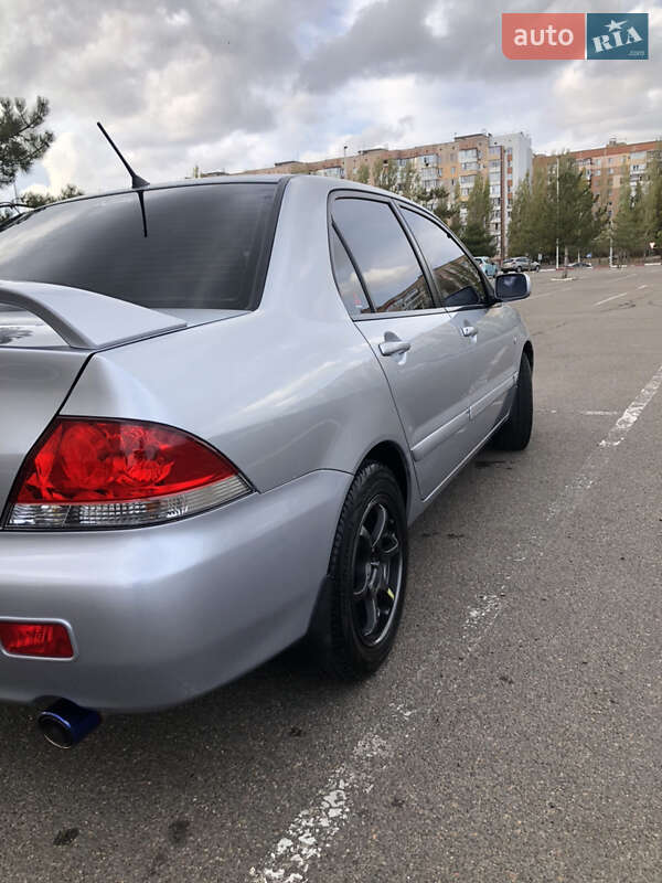 Седан Mitsubishi Lancer 2008 в Николаеве