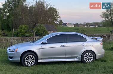 Седан Mitsubishi Lancer 2013 в Чернигове