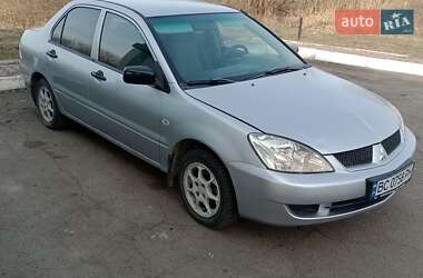 Седан Mitsubishi Lancer 2004 в Львові