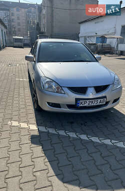 Седан Mitsubishi Lancer 2005 в Чернівцях