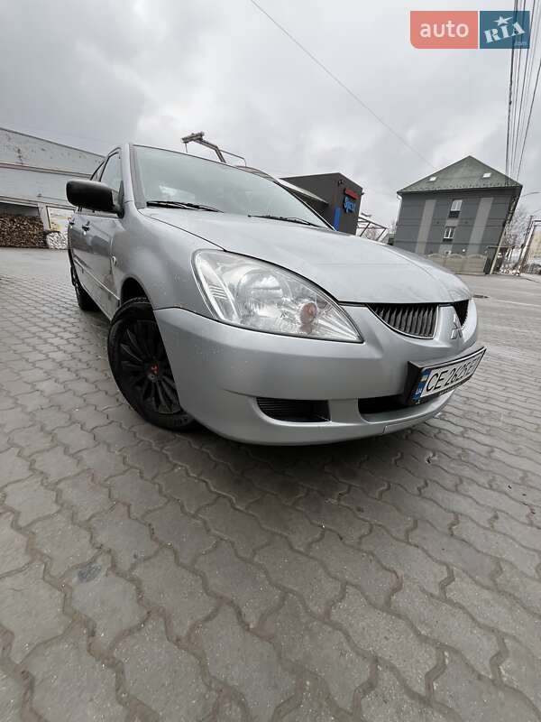 Седан Mitsubishi Lancer 2005 в Черновцах
