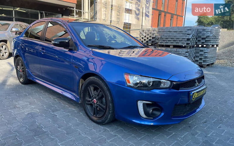 Седан Mitsubishi Lancer 2017 в 