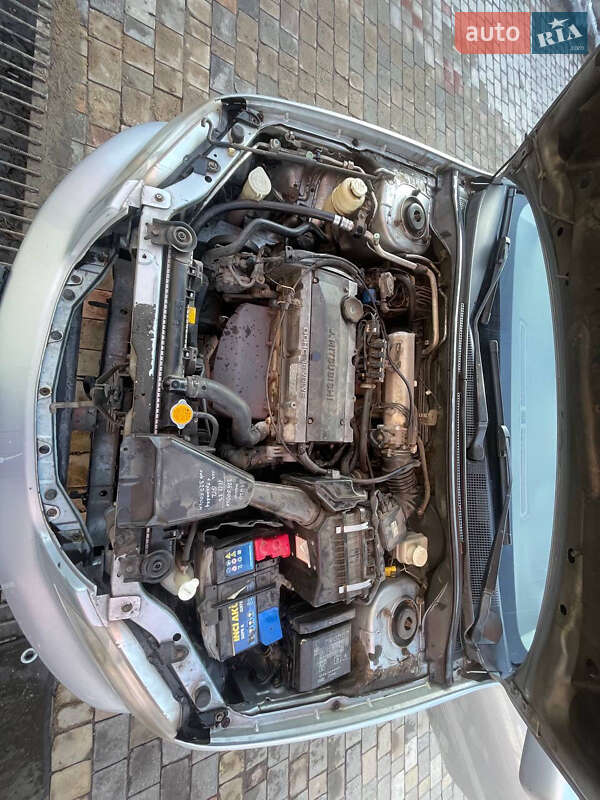Седан Mitsubishi Lancer 2004 в Запорожье