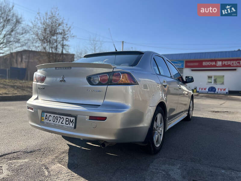 Седан Mitsubishi Lancer 2014 в Луцьку