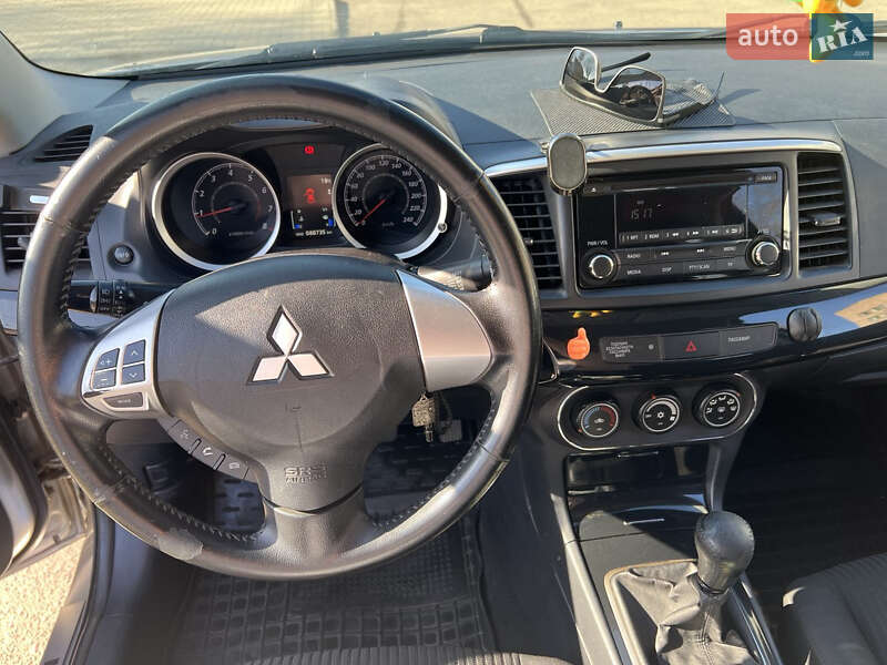 Седан Mitsubishi Lancer 2014 в Луцьку