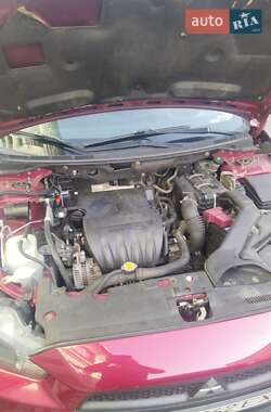 Седан Mitsubishi Lancer 2009 в Хусте