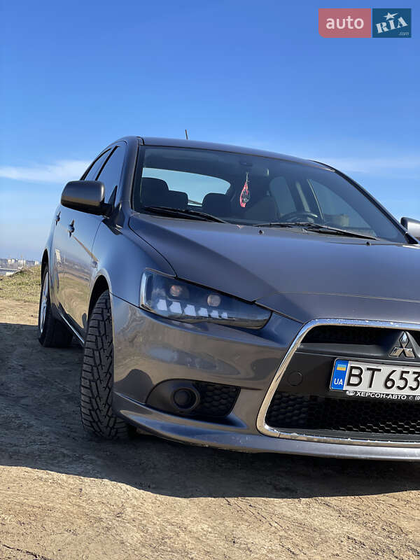 Хэтчбек Mitsubishi Lancer 2009 в Одессе