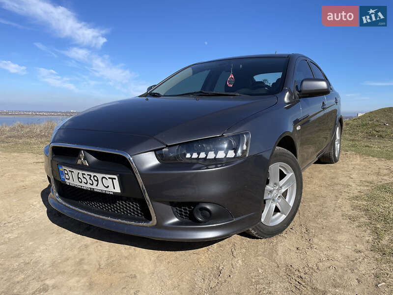 Хэтчбек Mitsubishi Lancer 2009 в Одессе