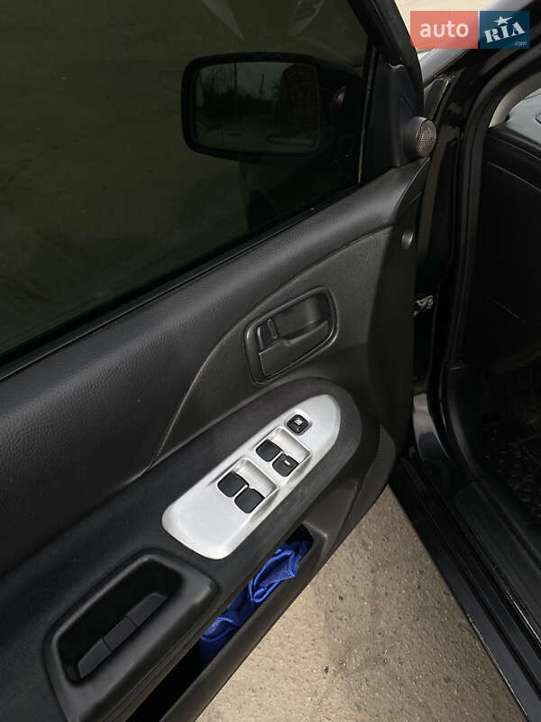 Седан Mitsubishi Lancer 2006 в Измаиле