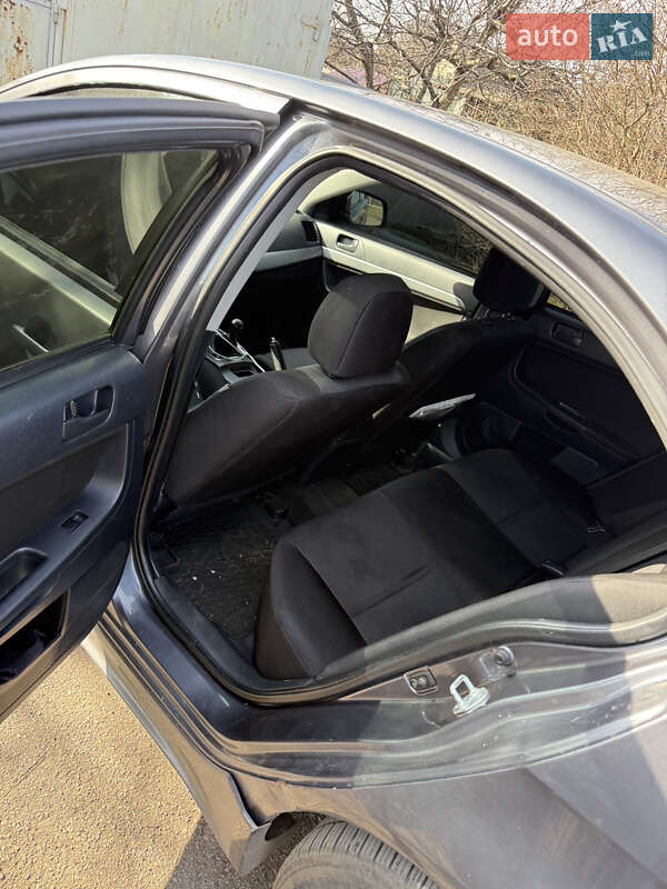 Седан Mitsubishi Lancer 2009 в Кривом Роге
