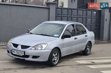 Седан Mitsubishi Lancer 2004 в Дніпрі