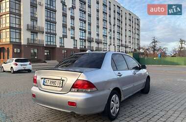 Седан Mitsubishi Lancer 2005 в Надворной