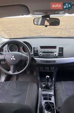 Седан Mitsubishi Lancer 2010 в 