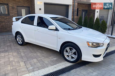 Седан Mitsubishi Lancer 2010 в 